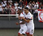 São Paulo vence Atlético-GO e cumpre Brasileirão ‘digno’ antes de semana decisiva