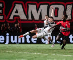 Golaço de Vegetti salva Vasco de derrota para o Atlético-GO pela Copa do Brasil