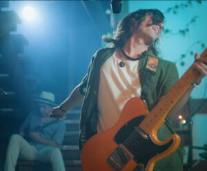 Ronnie Silveira apresenta documentário em Cachoeiro; confira Tão Alto - O Documentário, de Ronnie Silvera