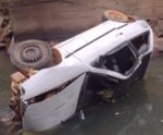 Castelo: mulher morre em acidente após carro cair da ponte
