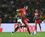 Criciúma e Athletico-PR empatam e continuam perto da zona de rebaixamento