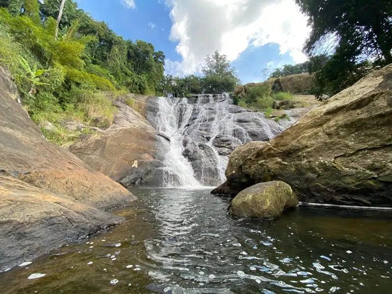 Cachoeira baixo Mundo Novo
