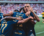 Fortaleza bate o Cuiabá, segue em 3º e sonha com título do Brasileirão