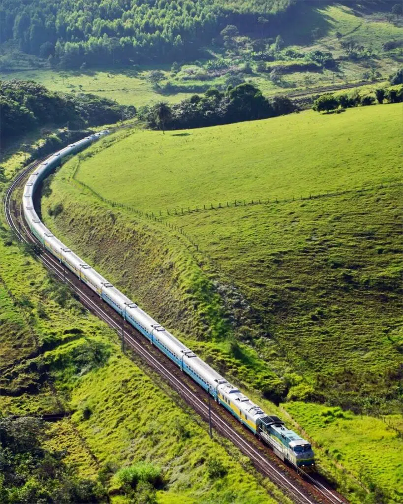 Passeio de trem de Vitória a BH