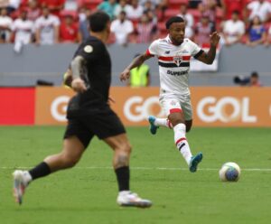 São Paulo vence e Corinthians terá que abrir mão das copas contra o Z-4 São Paulo e Corinthians