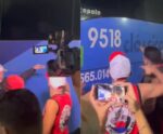 Torcida do Flamengo faz protesto em aeroporto após eliminação na Libertadores