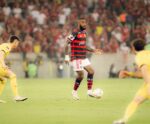 Torcida do Flamengo perde a paciência com Tite e xinga o técnico no Maracanã