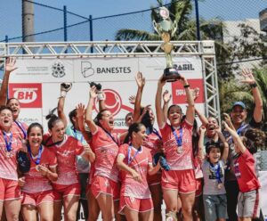 Time de Anchieta campeão do Estadual Feminino de beach soccer 2024