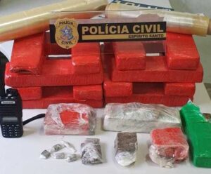 Drogas e arma apreendidas no ES