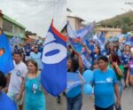 Mimoso do Sul: moradores vão às ruas em apoio a reeleição de Peter