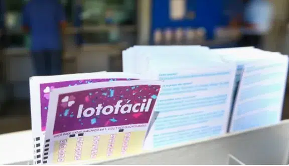 Bilhetes ilustram resultado-da-lotofacil hoje