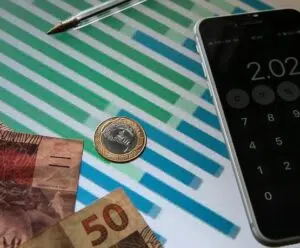 Educação financeira: Procon nas Escolas impacta 1.400 estudantes no ES