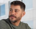 Saiba o que é doença de Crohn, que afeta o jornalista Evaristo Costa