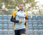 Após lesão na coxa, Mbappé pode perder final da Copa Intercontinental