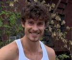 Shawn Mendes diz que ainda está descobrindo sua sexualidade