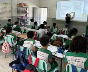 Venda Nova: escolas da rede municipal recebem lousas digitais Venda Nova