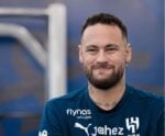 Nova lesão: Neymar é substituído minutos após entrar em campo