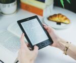 Já era hora! Amazon lança o primeiro Kindle com tela colorida