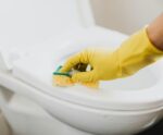 Cuidado! Misturar produtos de limpeza pode causar reações tóxicas