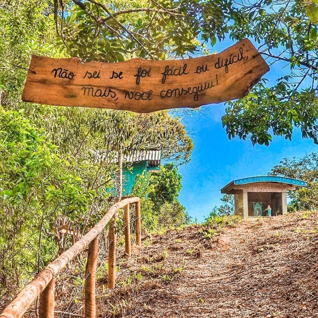 imagem de N. Sra. da Penha na Pedra da Penha