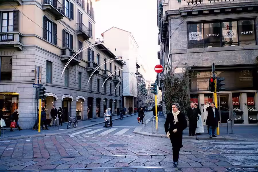 Via Montenapoleone, em Milão, na Itália. — Foto: Visualhunt/darkensiva Via Montenapoleone, em Milão, na Itália. — Foto: Visualhunt/darkensiva