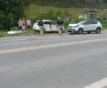 Batida entre veículos deixa uma pessoa morta na BR-262, em Domingos Martins