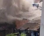 VÍDEO | Casa pega fogo e causa pânico nos moradores em Guaçuí