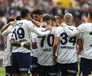 Slavia Praga x Fenerbahçe AO VIVO: onde assistir e escalações Onde assistir Slavia Praga x Fenerbahçe ao vivo