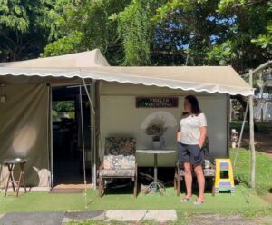 Estilo de vida: casal deixa apartamento para viver em camping do ES casal camping