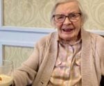 Segredo da longevidade: “Beba cerveja e não case”, diz mulher de 105 anos