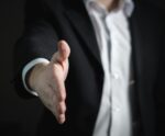 Estabelecimento está com vagas de emprego abertas em Cachoeiro