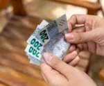 Salário mínimo terá novo reajuste em 2027; veja valor previsto