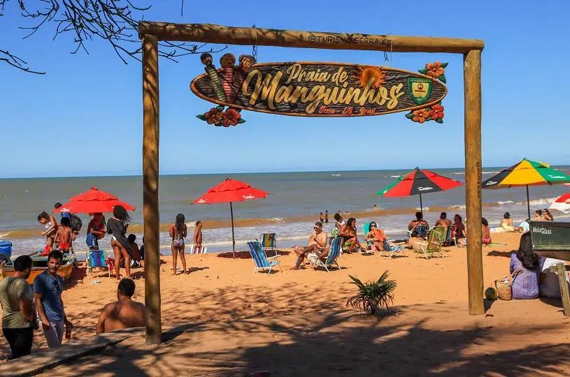 Praia Manguinhos Serra