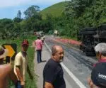 Após interdição, trânsito na BR 101 é liberado em Rio Novo do Sul