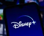 Disney é acusada de expor crianças e é multada em R$ 54,7 milhões