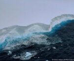Maior iceberg do mundo se move após décadas: o que acontece agora?