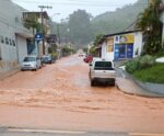VÍDEOS | Tempestade causa transtornos em cidades do Caparaó