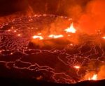 Um dos vulcões mais ativos do mundo volta a entrar em erupção no Havaí
