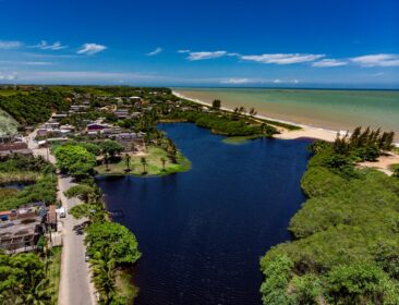 Lagoa do Siri encanta turistas e vira refúgio perfeito no ES