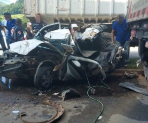 Urgente! Grave acidente com vítimas interdita rodovia no Sul do ES Acidente Atílio Vivacqua