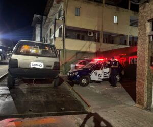 GCM recupera veículo com restrição de furto em Cachoeiro Recuperação de veículo GCM