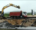 BR 101: cratera interdita trecho da rodovia