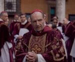 ‘Conclave’ lidera audiência no Prime Video Brasil após morte do papa