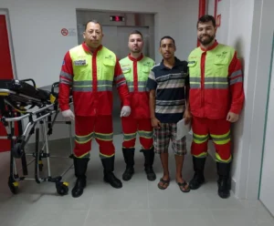 Inusitado! Mãe dá à luz dentro de base da Eco101 em Alfredo Chaves Mãe dá à luz dentro de base da Eco101