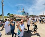 Católicos realizam procissão fluvial de Nossa Senhora dos Navegantes