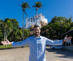 Casagrande nomeia Victor Coelho como secretário de Turismo do ES