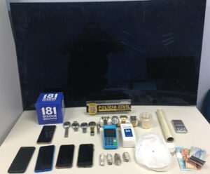 Suspeitos de tráfico de drogas são presos durante ação da PC em Guaçuí Prisão em Guaçuí