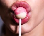 Após sexo oral, jovem é internada com grave lesão na garganta