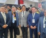 Elias Carvalho, diretor do Grupo Folha do Caparaó, marca presença em evento nacional
