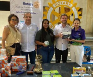 Rotary Club Cachoeiro doa equipamentos ao Lar João XXIII Rotary Club
